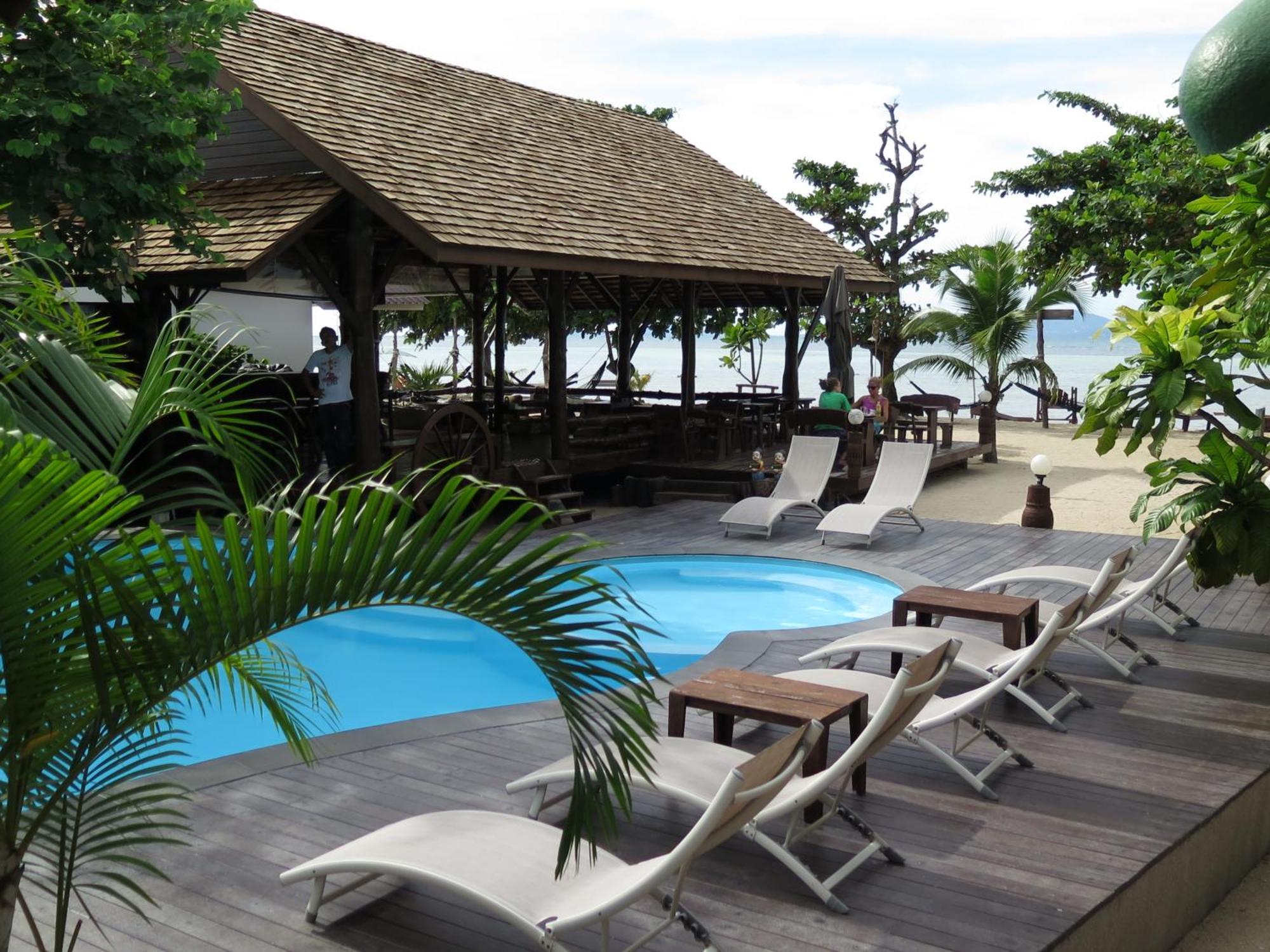 V-View Beach Resort Baan Tai Exterior photo