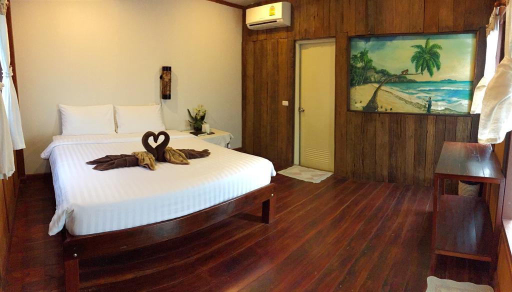 V-View Beach Resort Baan Tai Room photo