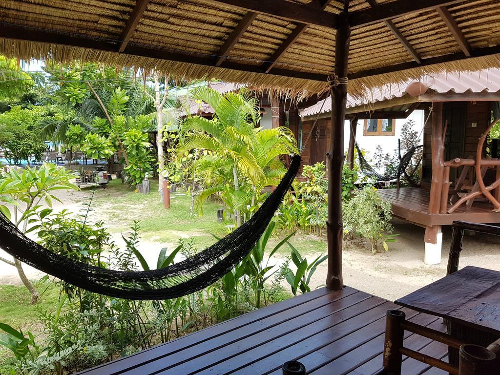 V-View Beach Resort Baan Tai Exterior photo